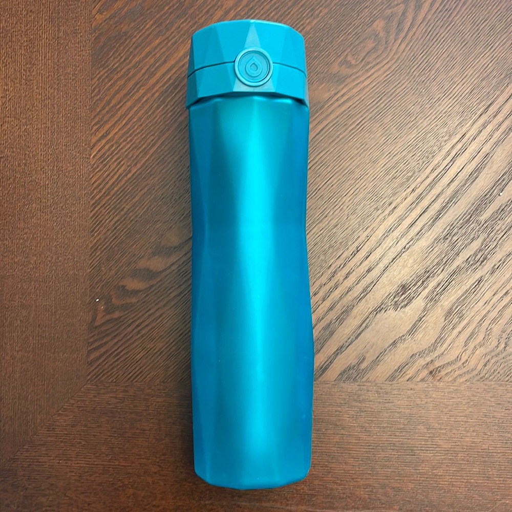 Hidrate Spark 2.0 Smart Water Bottle - Tracks Water Intake & Glows to Remind